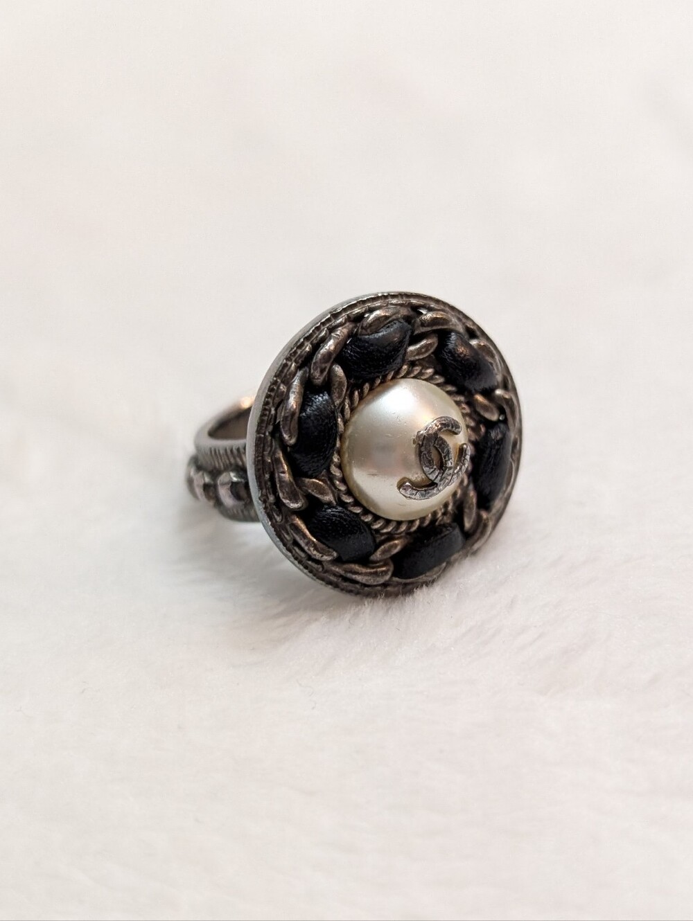 Vintage CHANEL cc stamped ruthenium Ring size US 6.5 with COA - Picture 2 of 9